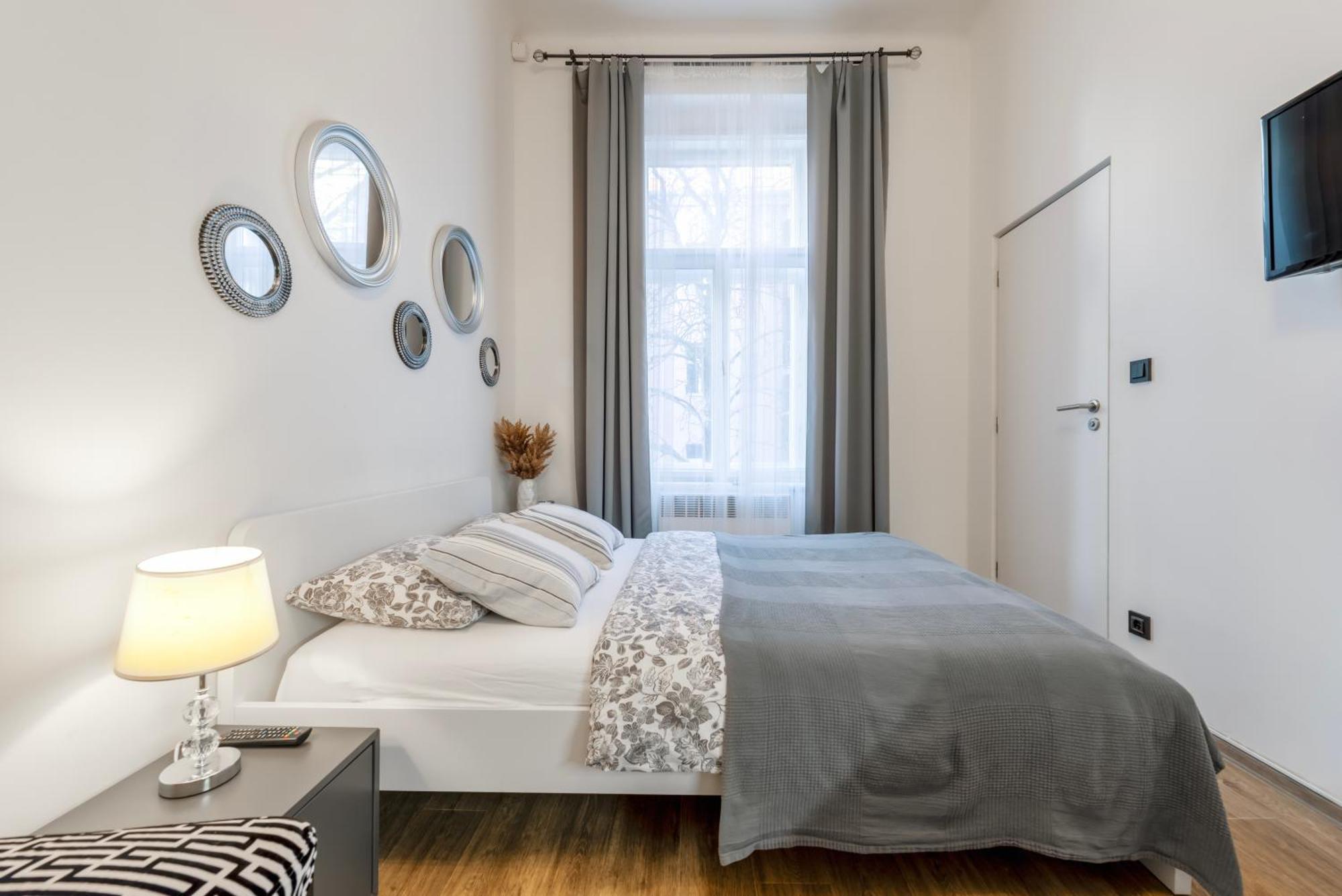 Awesome Stay Studios Praga Exterior foto